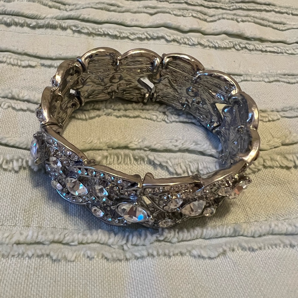Rhinestone stretch formal bracelet